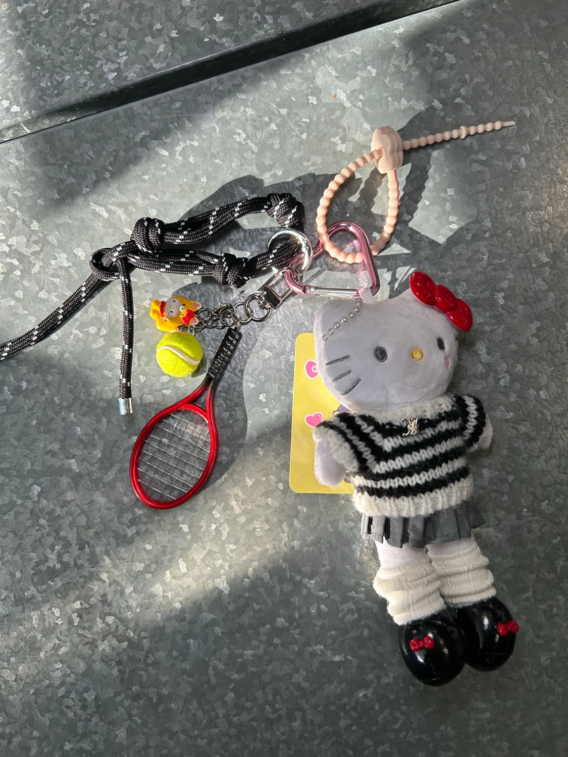 (32) 👕🖤롱다리 키티  스트라이프 니트 프레피 커스텀 키링 상품이미지2