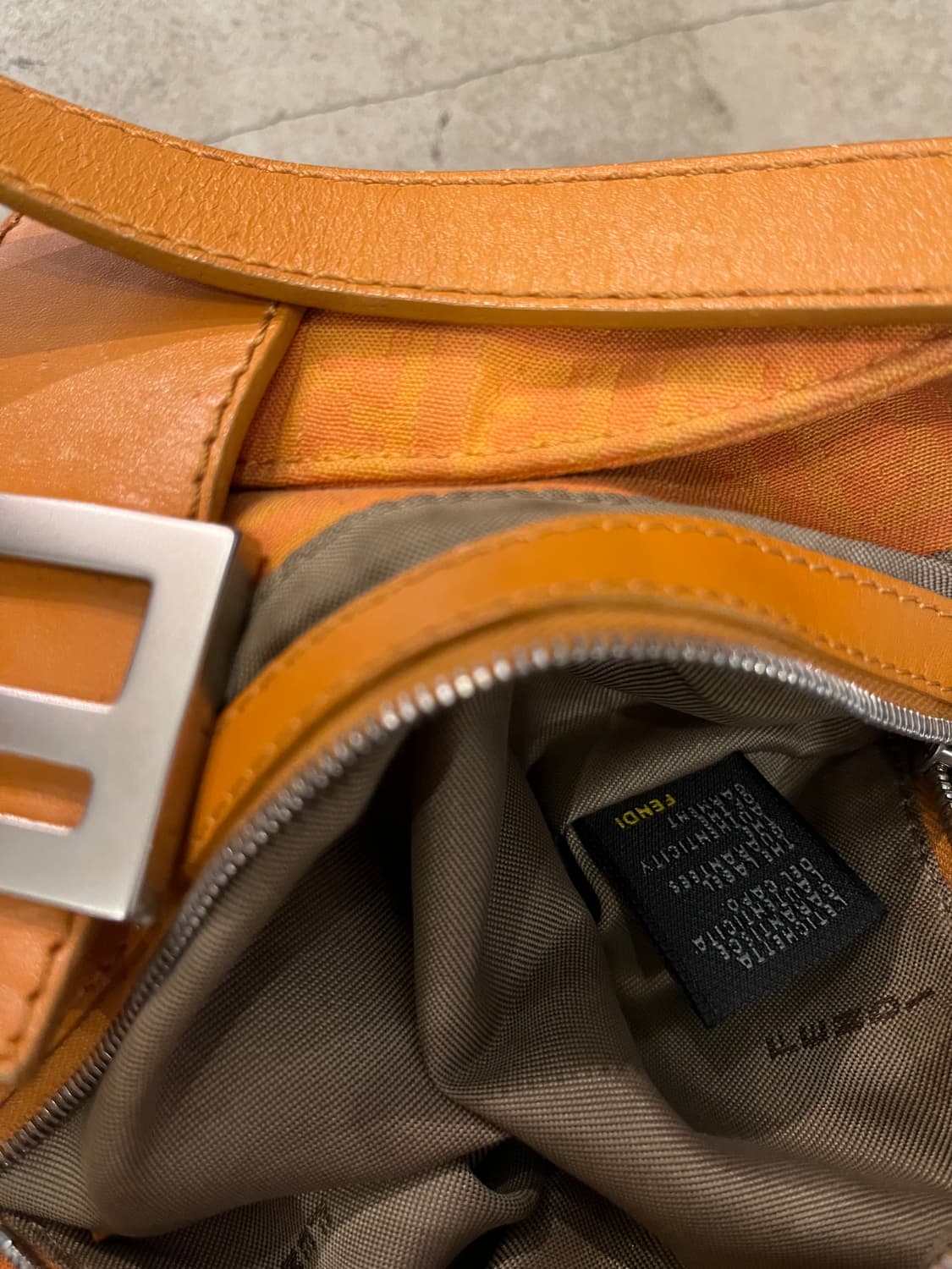 빈티지 펜디 바게트 상품이미지7