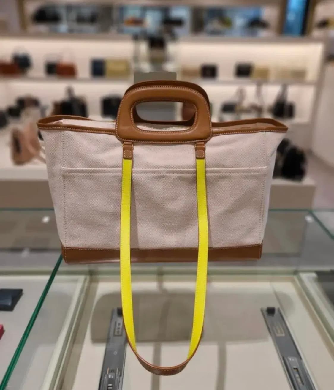 [미사용품] 쿠론 가방 상품이미지4