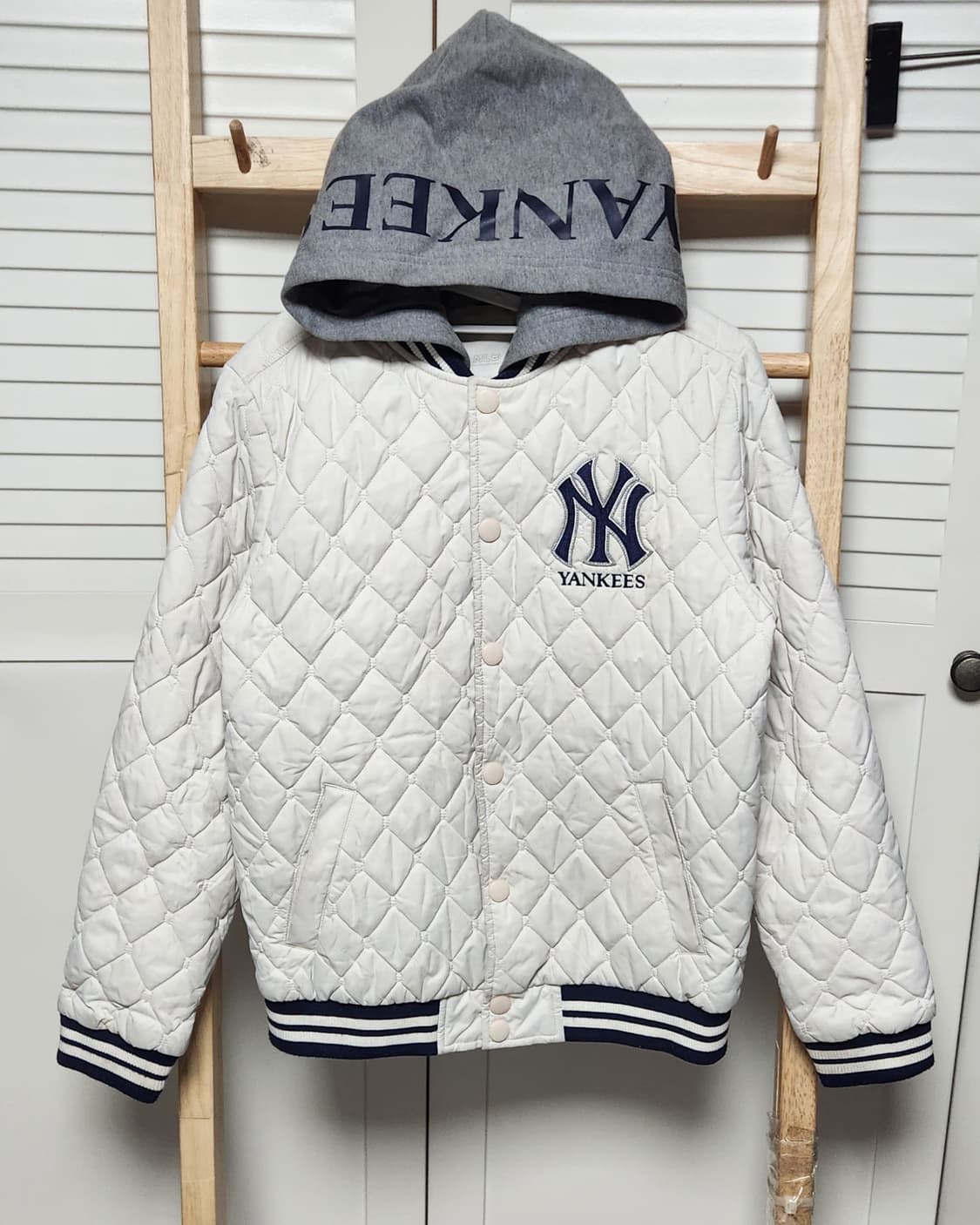 뉴욕 양키스 MLB 바시티 후드 퀄팅 자켓 상품이미지1