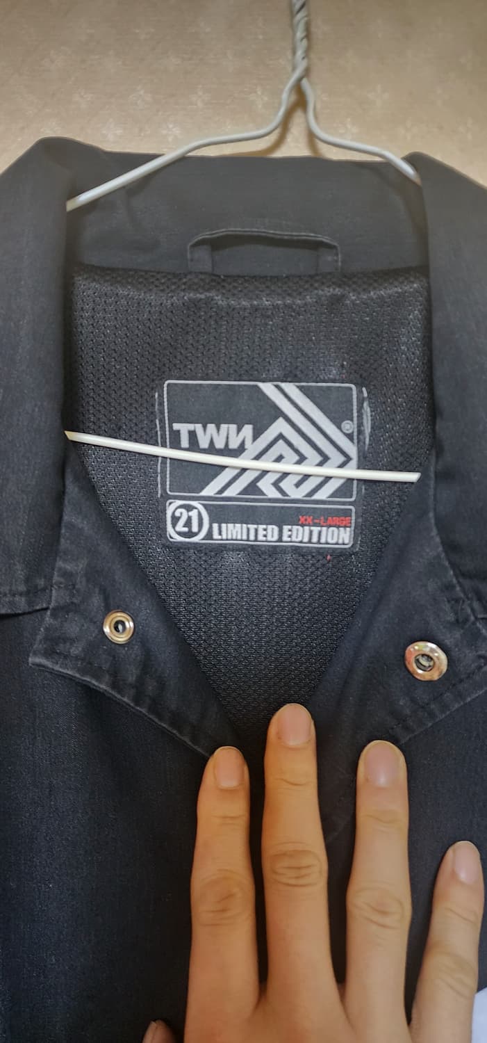 티떠블유엔 남성  블랙 춘추 자켓 상태굿 2XL 상태굿 이쁨 상품이미지4
