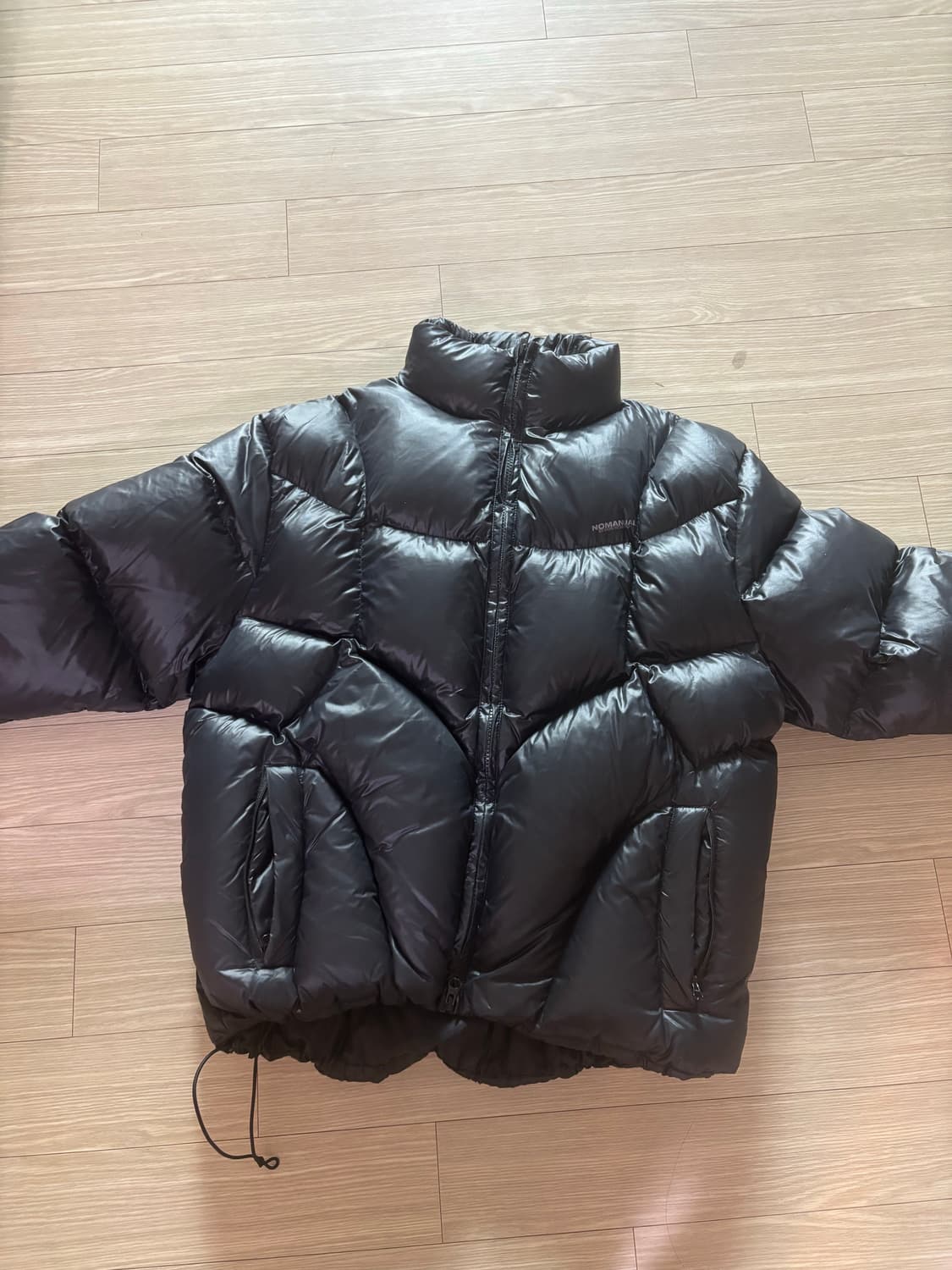 노매뉴얼 유광숏패딩판매 상품이미지1