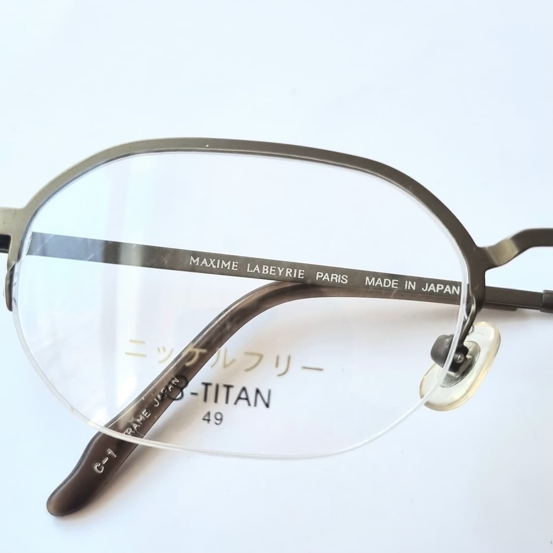 라베리(Maxime Labeyrie) 초경량 베타 티타늄 반무테 안경 상품이미지8