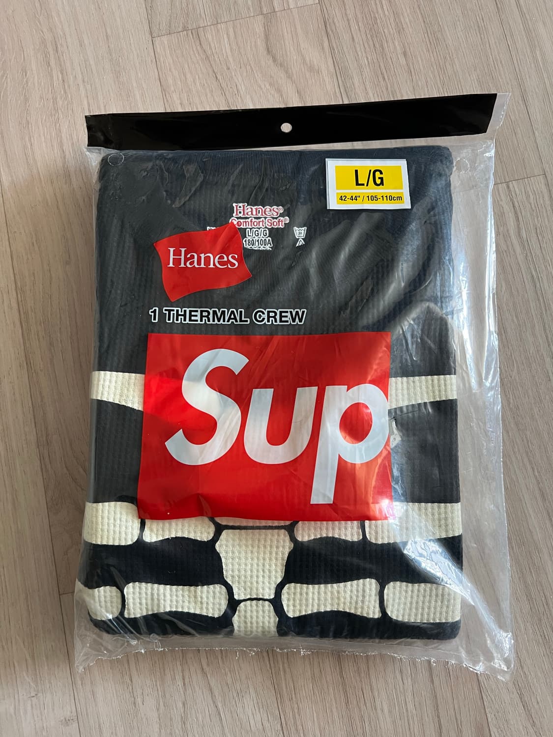 슈프림 헤인즈 본즈 써멀 크루 블랙 상품이미지3