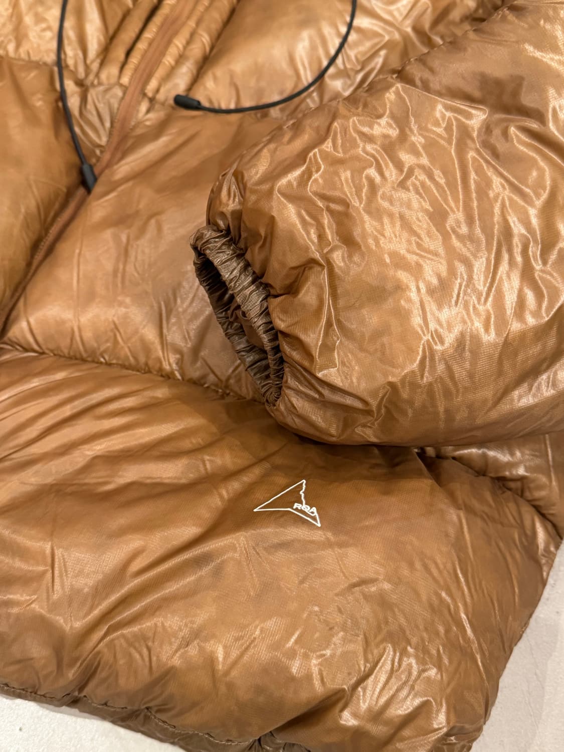 로아 하이킹 패딩 상품이미지4