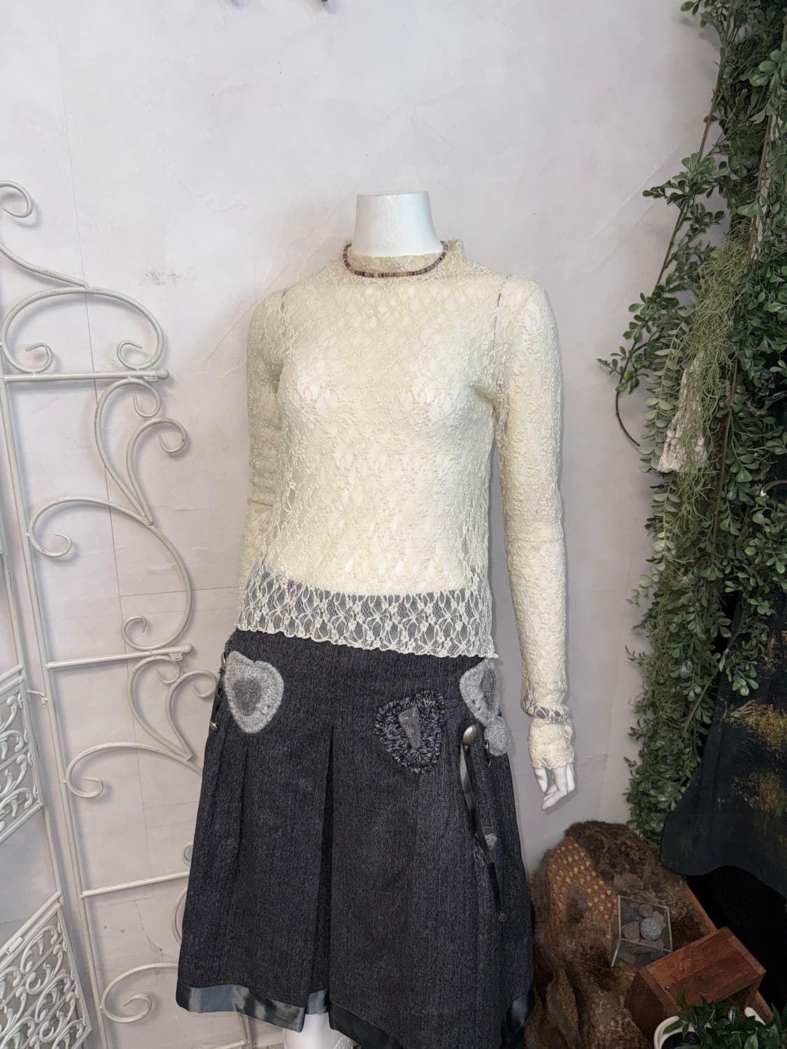 Ivory bohemian floral mesh lace sleeve 상품이미지1