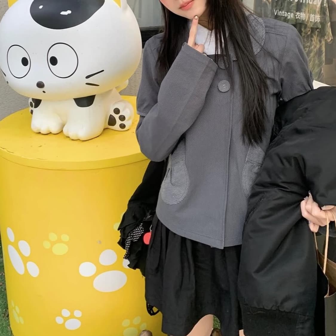 허그유어스킨 디테쳐블 라운드 자켓 차콜 상품이미지3