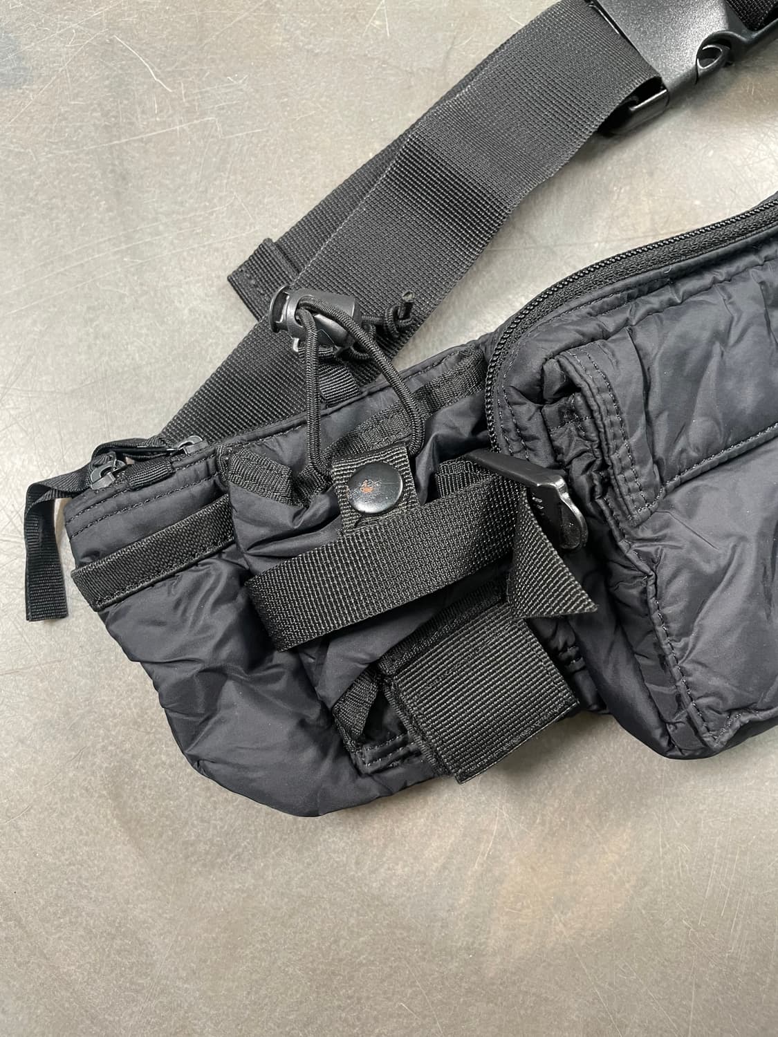 헤드 포터 X 블랙 뷰티 웨이스트백 상품이미지3