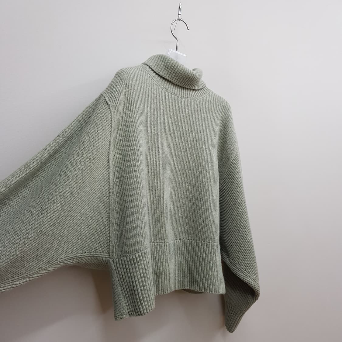 한섬 SJSJ  2021 터틀넥  울 니트 스웨터 F사이즈 상품이미지6