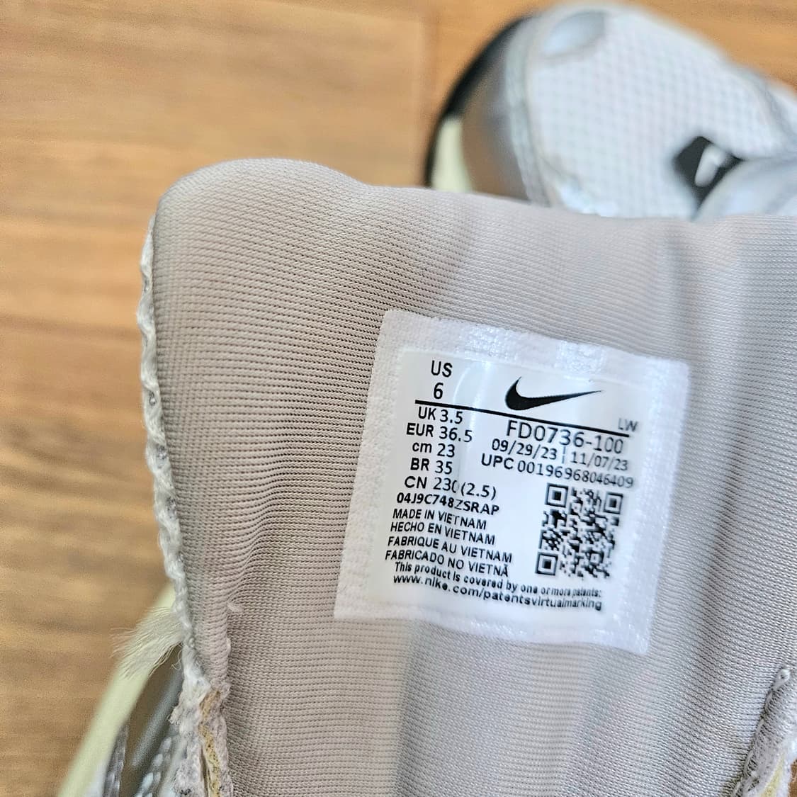 나이키 V2K 런 230 상품이미지6