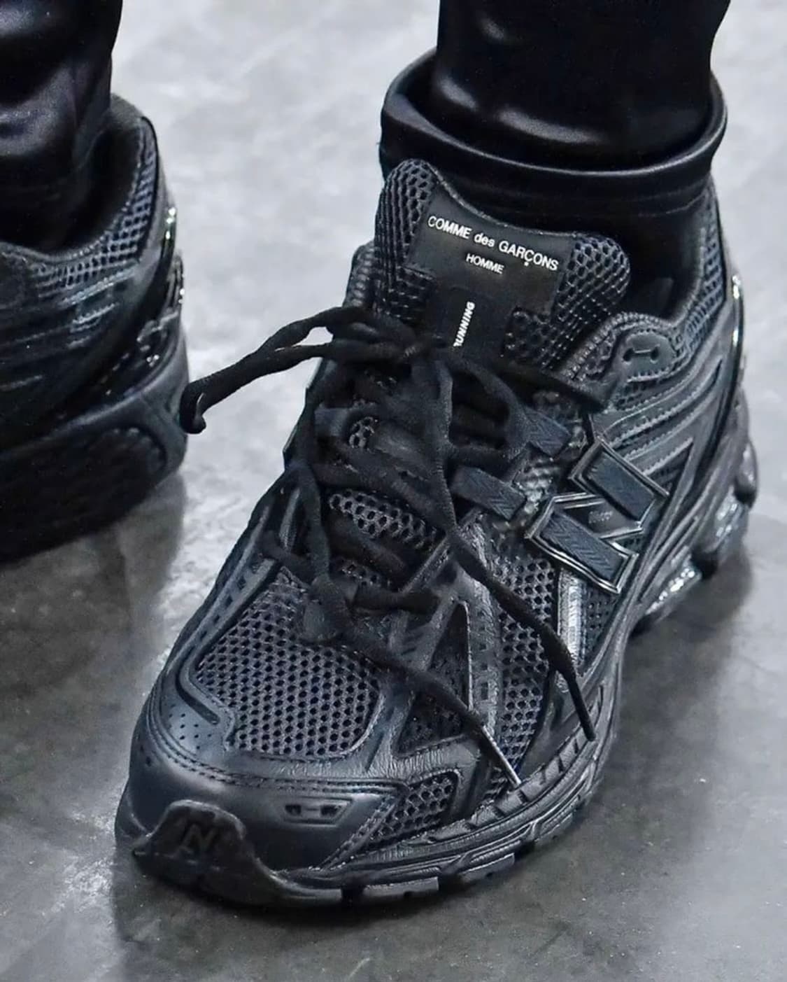 꼼데 뉴발 1906 트리플 블랙 270 상품이미지1