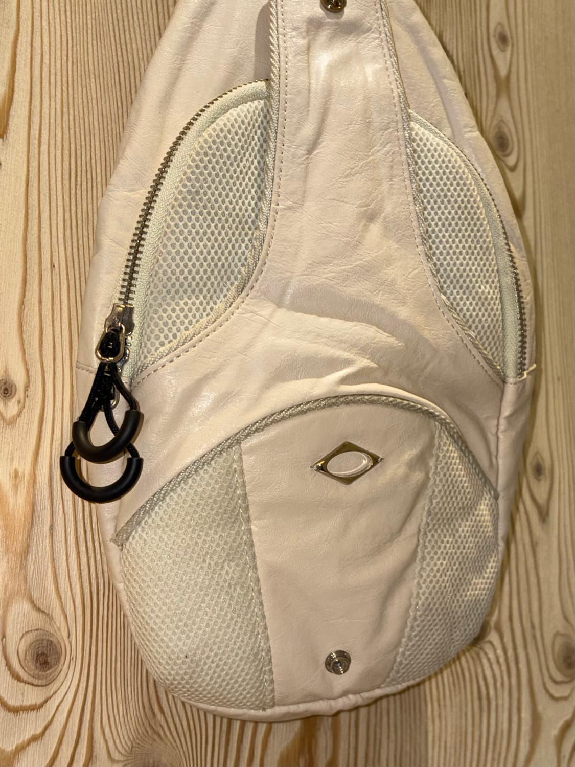 미스치프 크로스백 상품이미지4