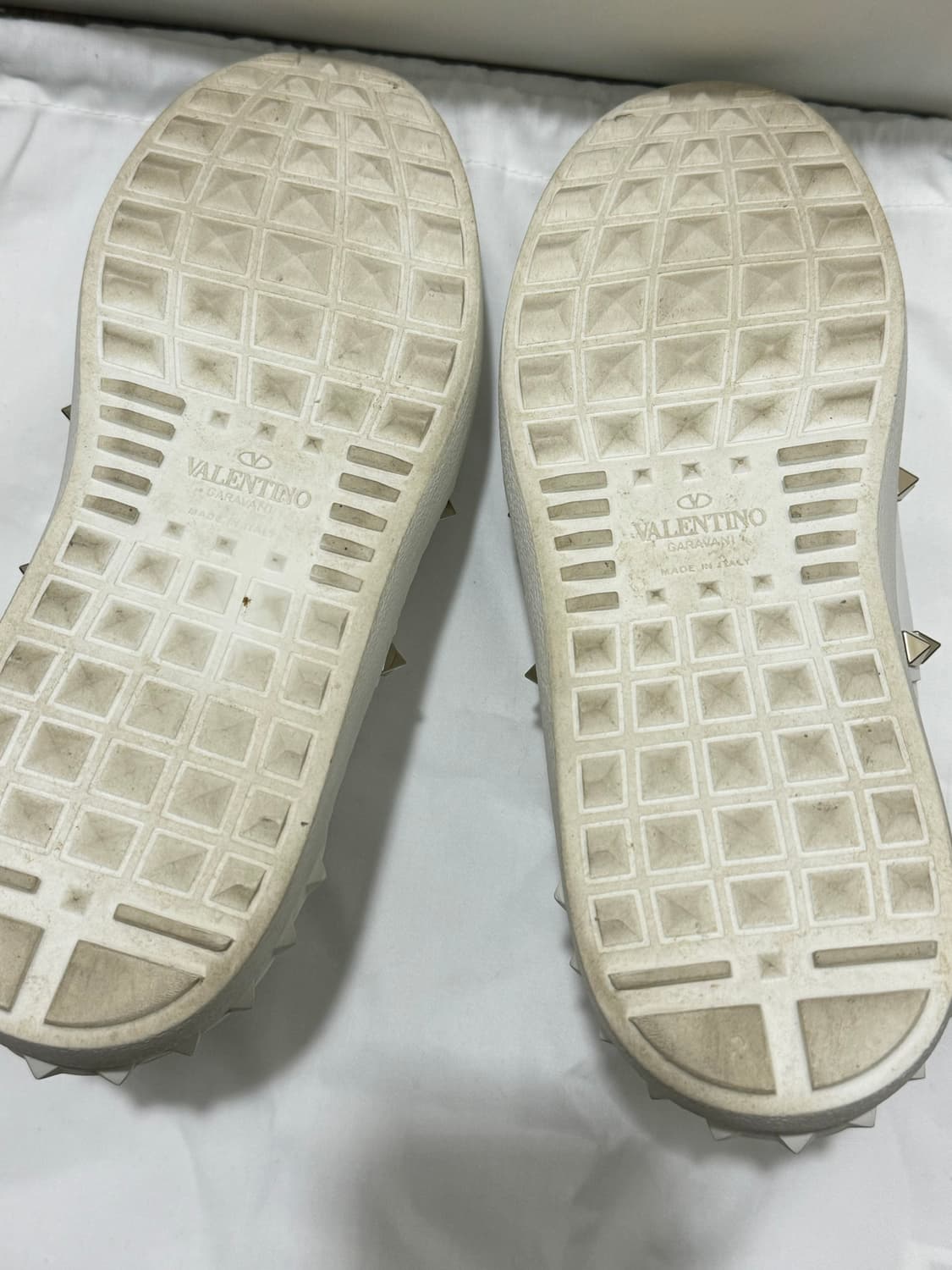 발렌티노 스니커즈 상품이미지4