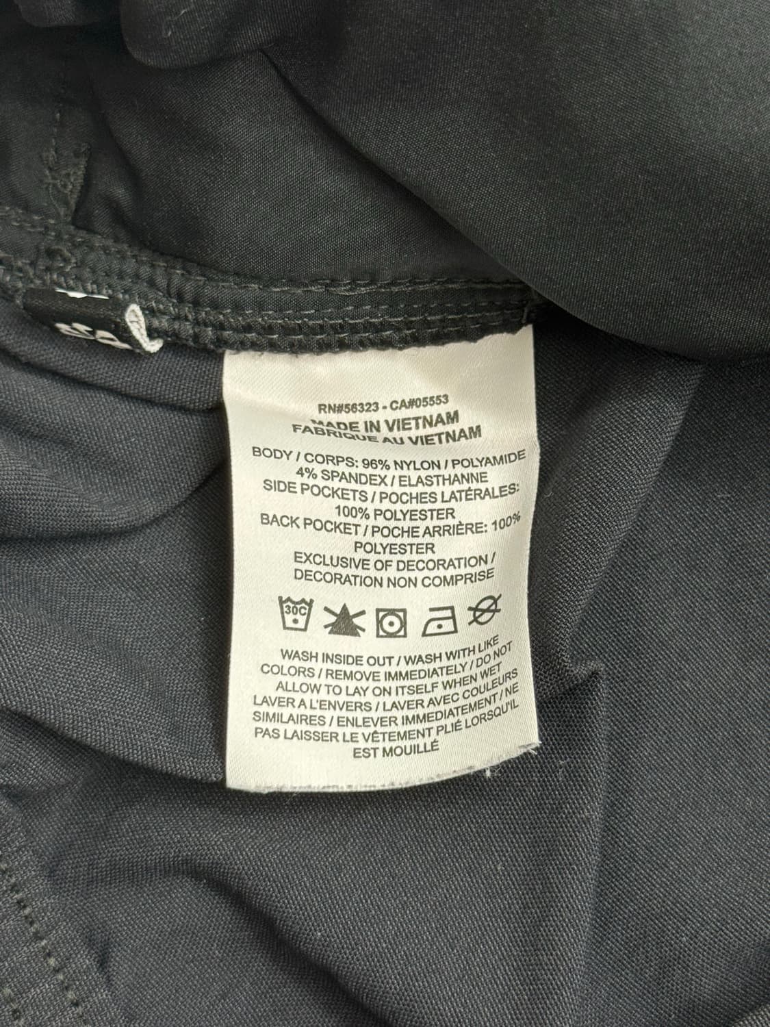 나이키 ACG 카고 쇼츠 블랙 US XL 상품이미지7