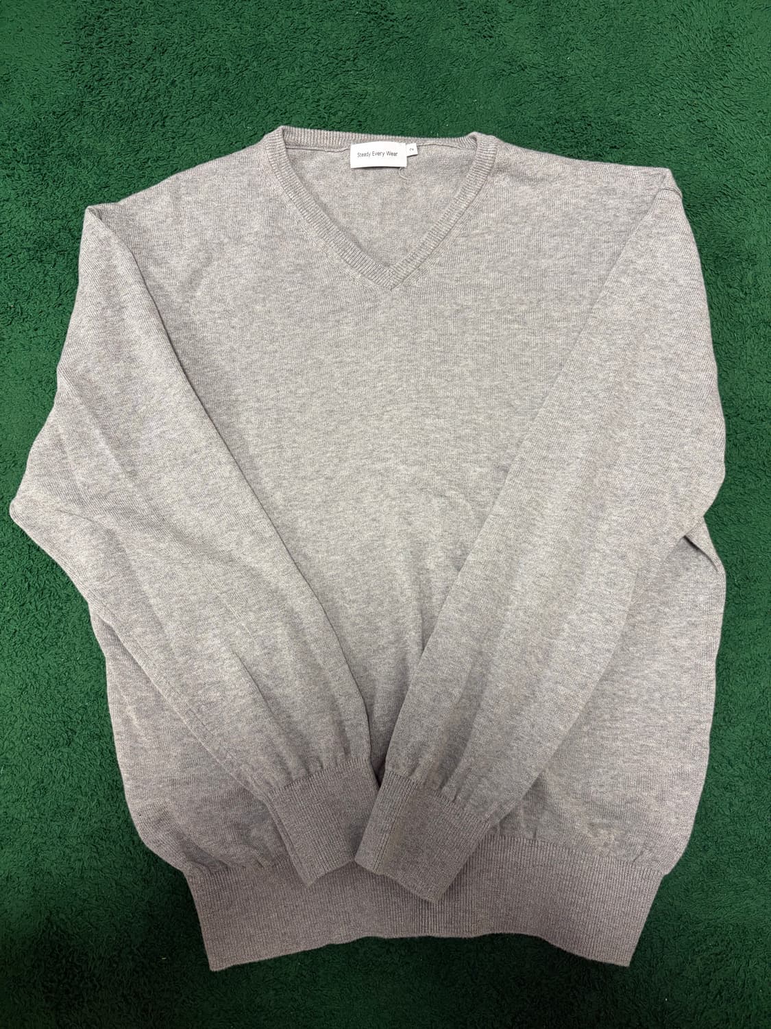 새상품급 2) 스테디에브리웨어 코튼 브이넥 니트 그레이 상품이미지2