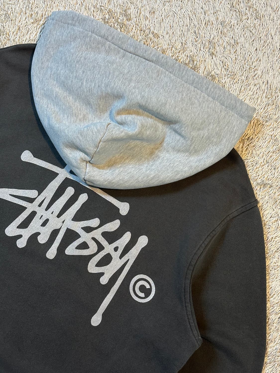 스투시 STUSSY 빅로고 투톤 배색 후드티 차콜 상품이미지4