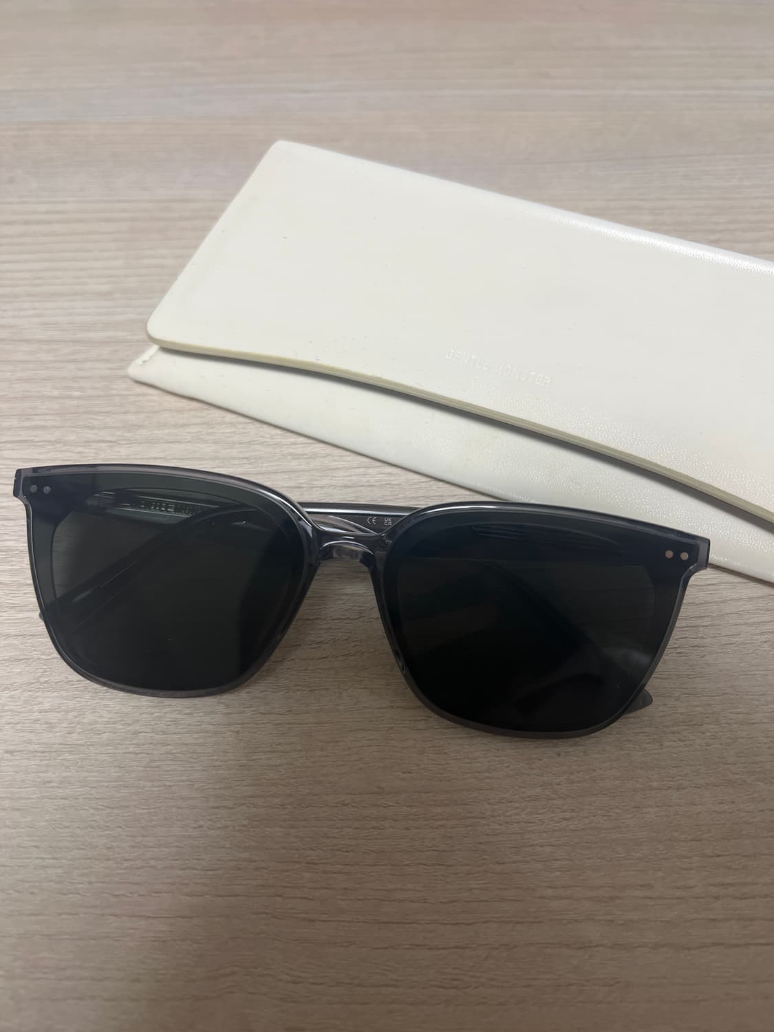 젠틀몬스터 하이저 상품이미지1