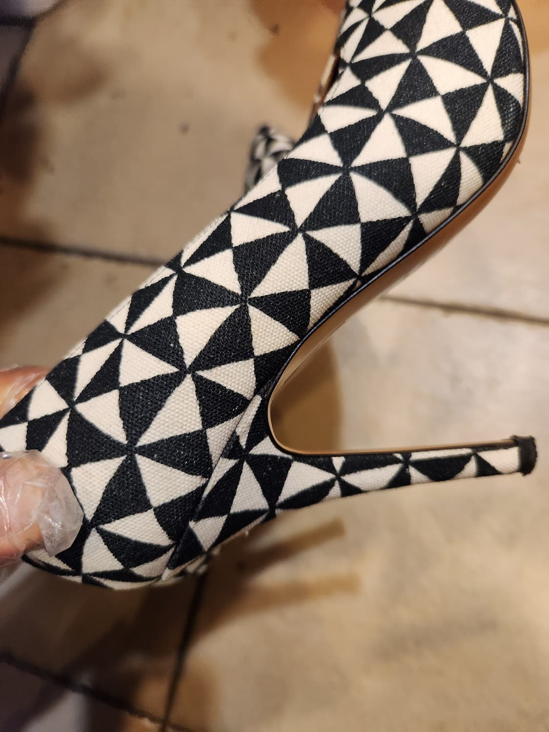 이자벨마랑 블랙 화이트 패턴힐 상품이미지8