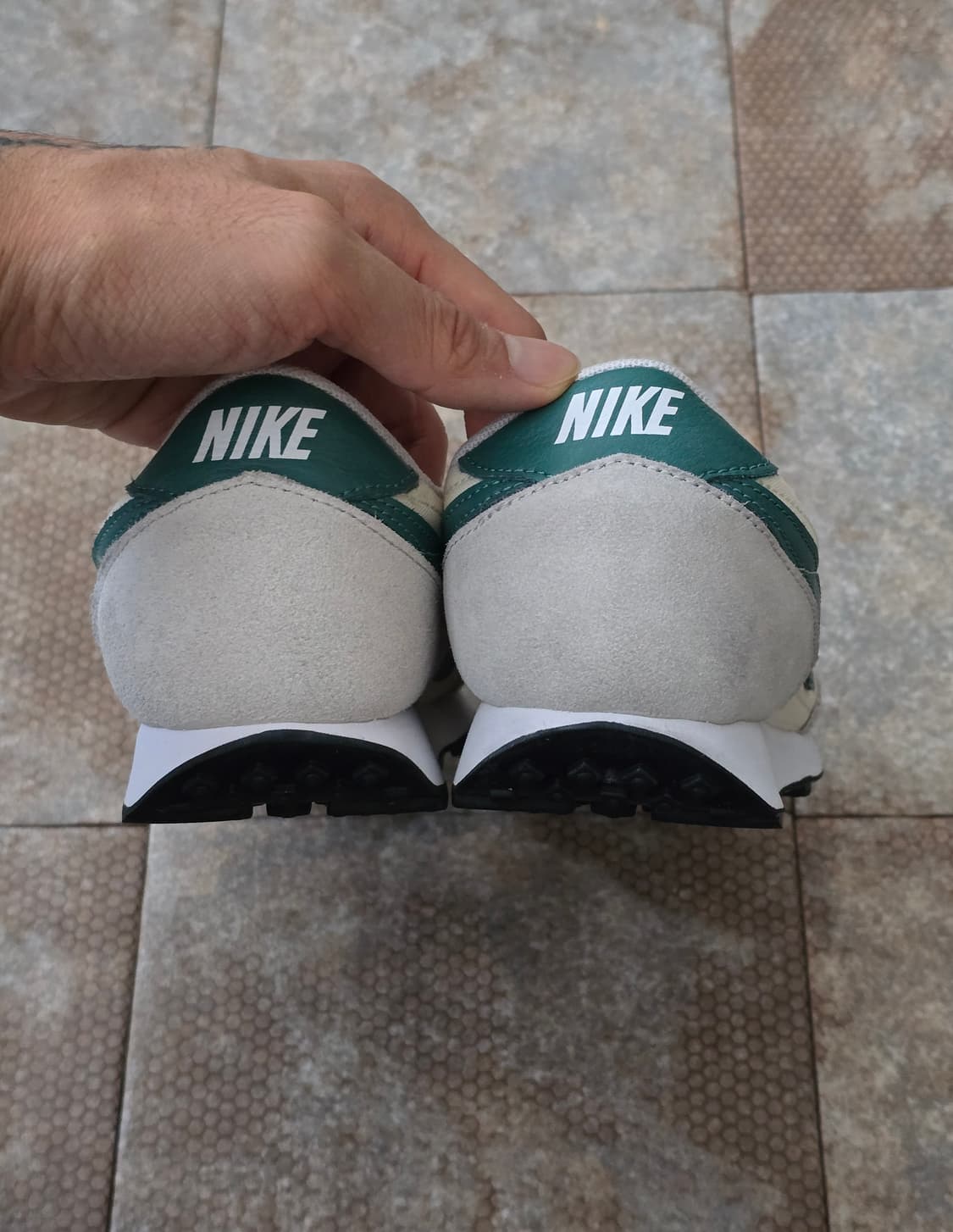 (225)나이키 데이브레이크 코코넛 밀크  상품이미지8