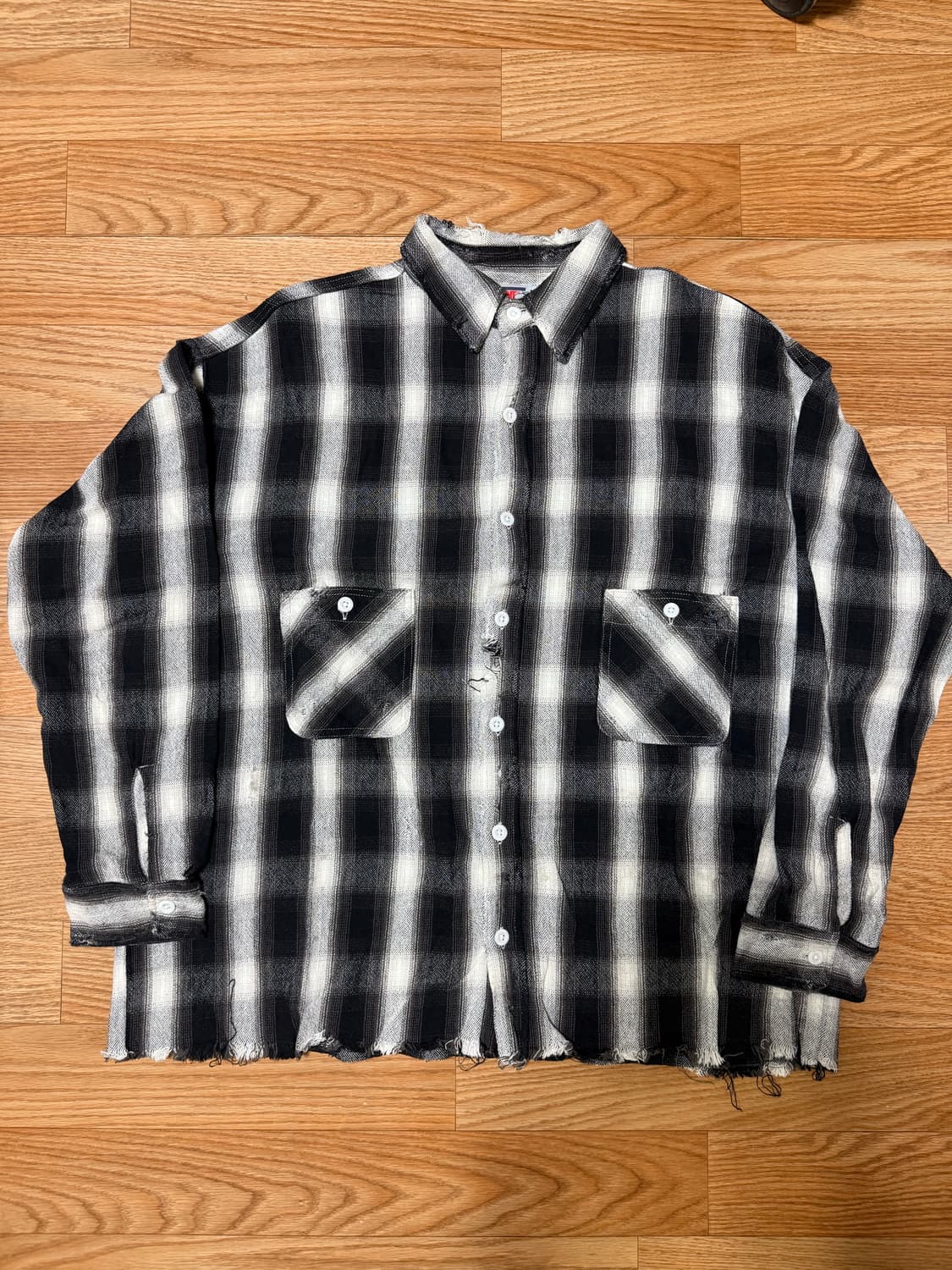 [L] 세인트미카엘 플란넬 셔츠 팝니다! 상품이미지1