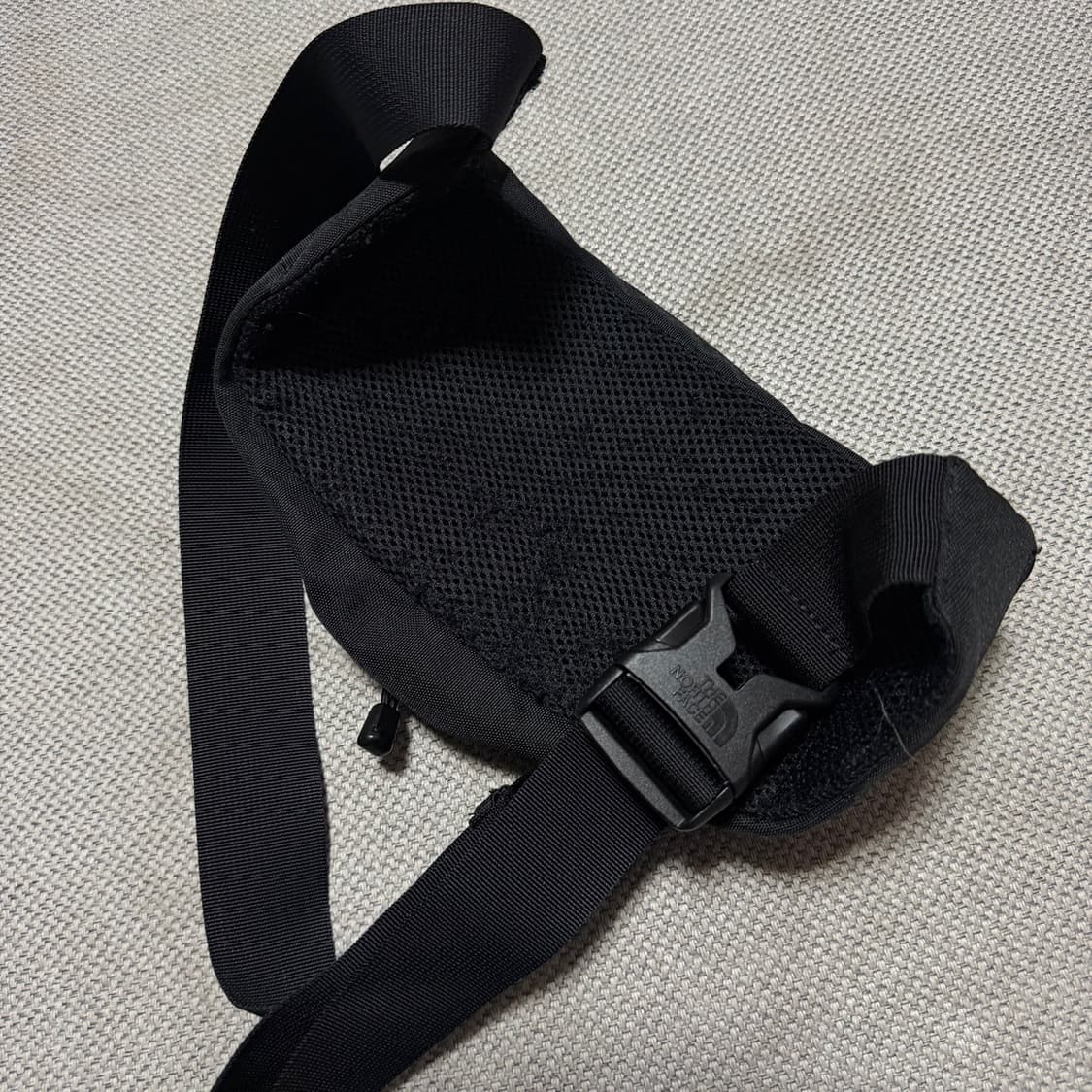 노스페이스 화이트라벨 블랙 웨이스트백 상품이미지2