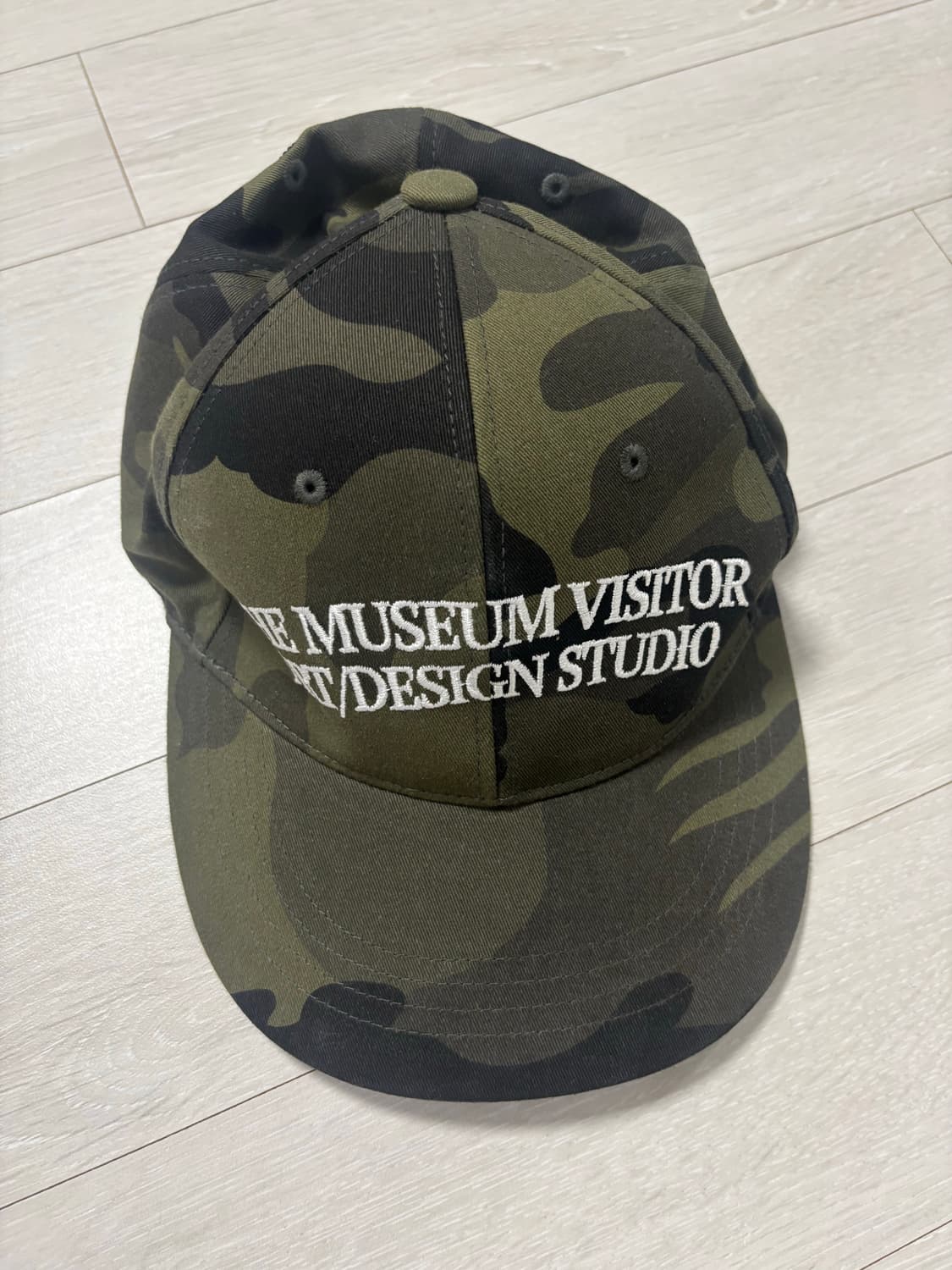 더뮤지엄비지터 카모캡 상품이미지1