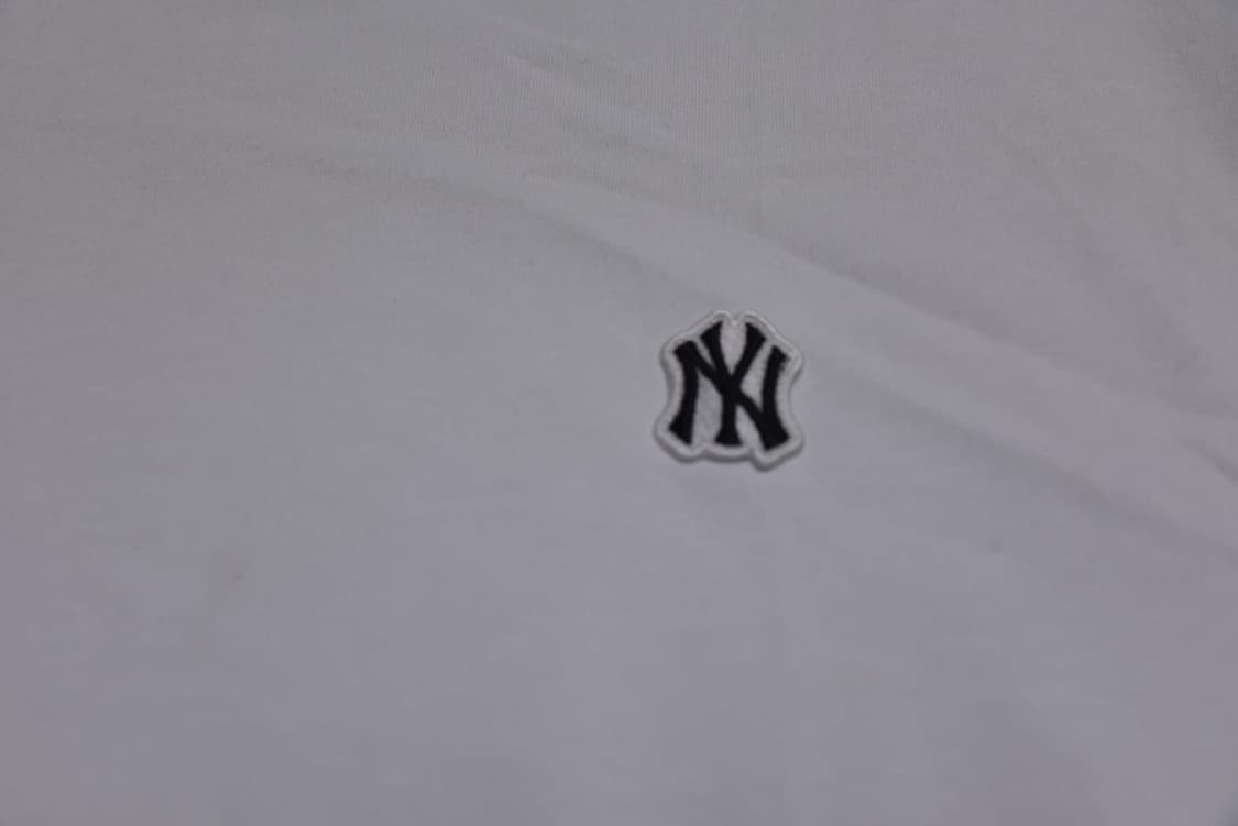 MLB 뉴욕양키스 로고 반팔 티셔츠 화이트 105(XL)  상품이미지3