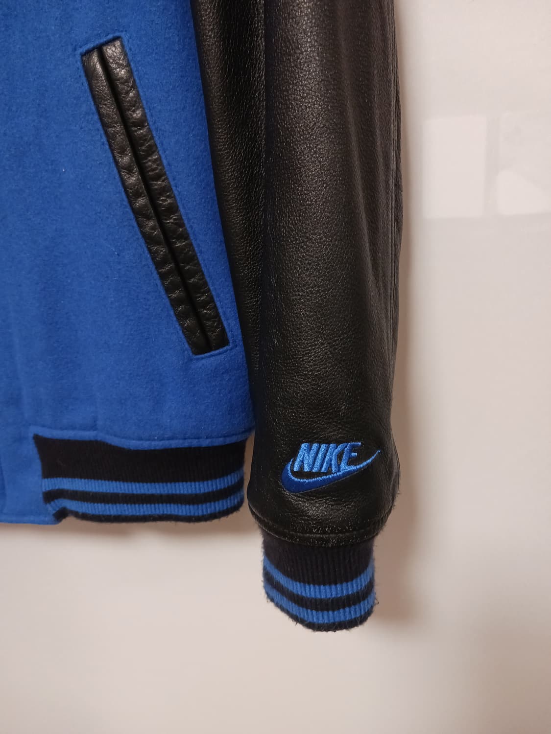 나이키 양팔가죽 디트로이드 바시티자켓  상품이미지2