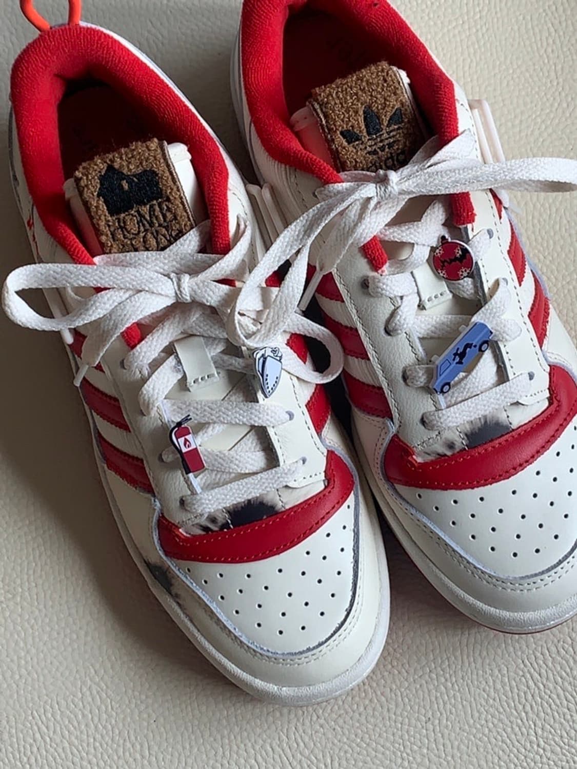 아디다스 포럼로우 나홀로집에 7 (240-245)  상품이미지1