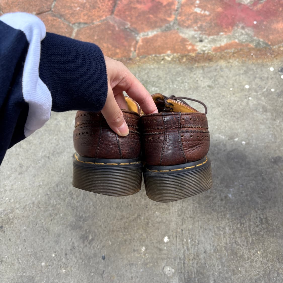 Dr. Martens 닥터마틴 윙팁 로퍼 (270) 상품이미지6