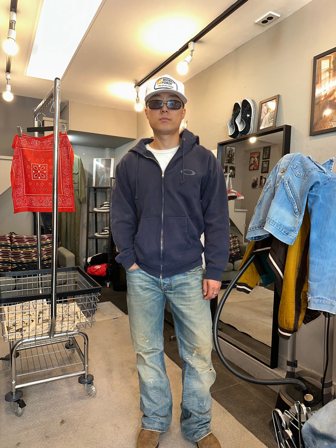 90-00‘s Oakley logo faded Hood zip-up 상품이미지2