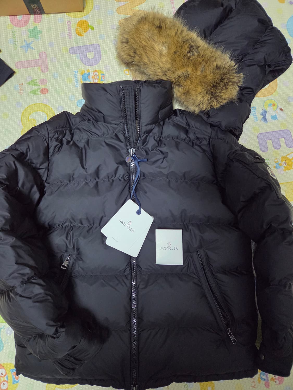 4 (새상품) 25fw 몽클레어 마야프 블랙 상품이미지1