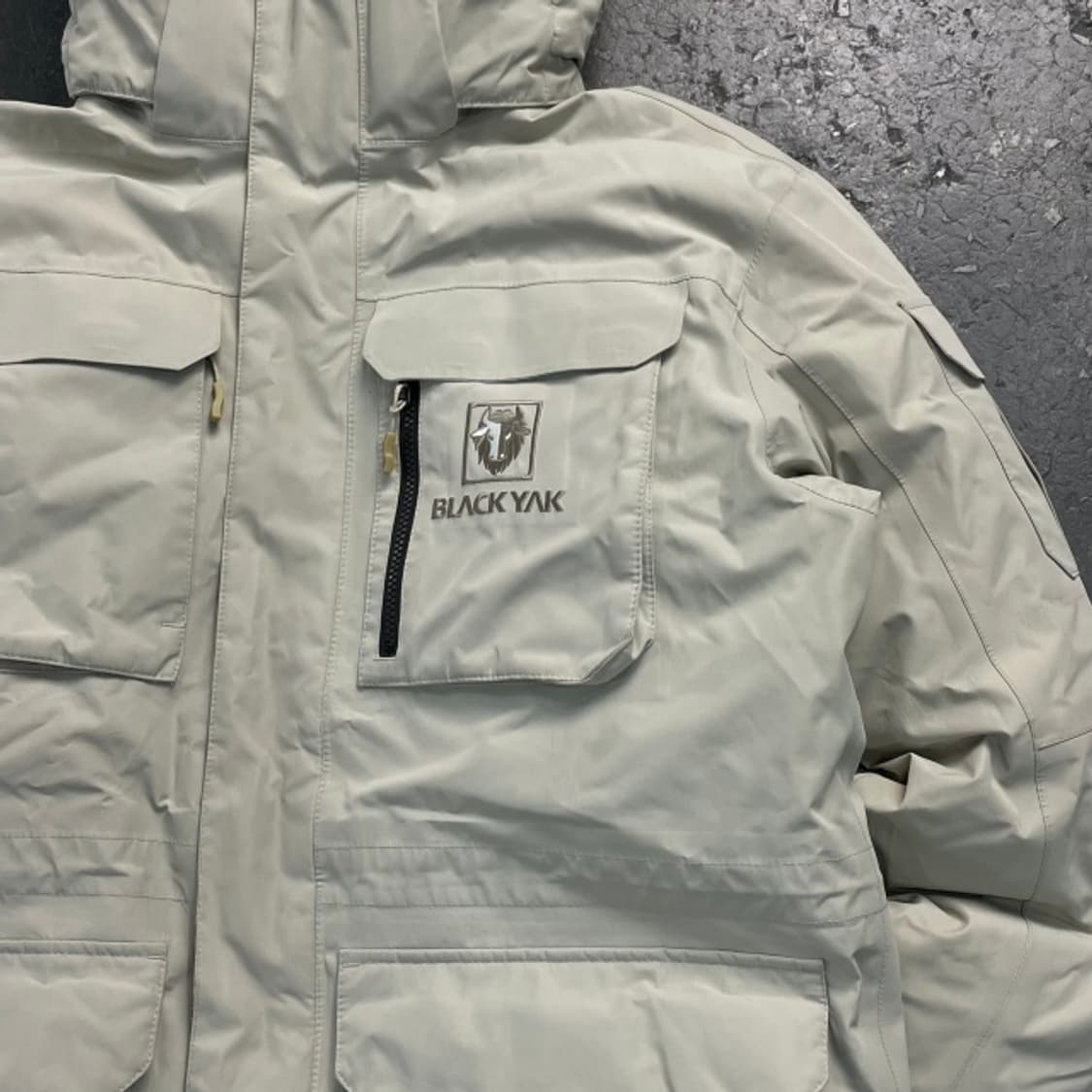 100 블랙야크 패딩 상품이미지2