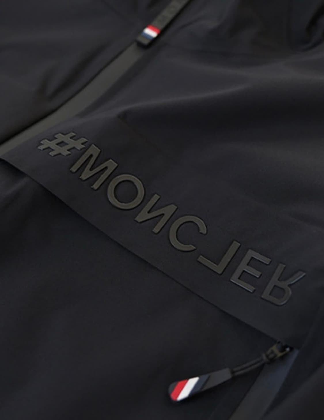 가격제시)팝니다 몽클레어 바람막이 새상품 상품이미지3