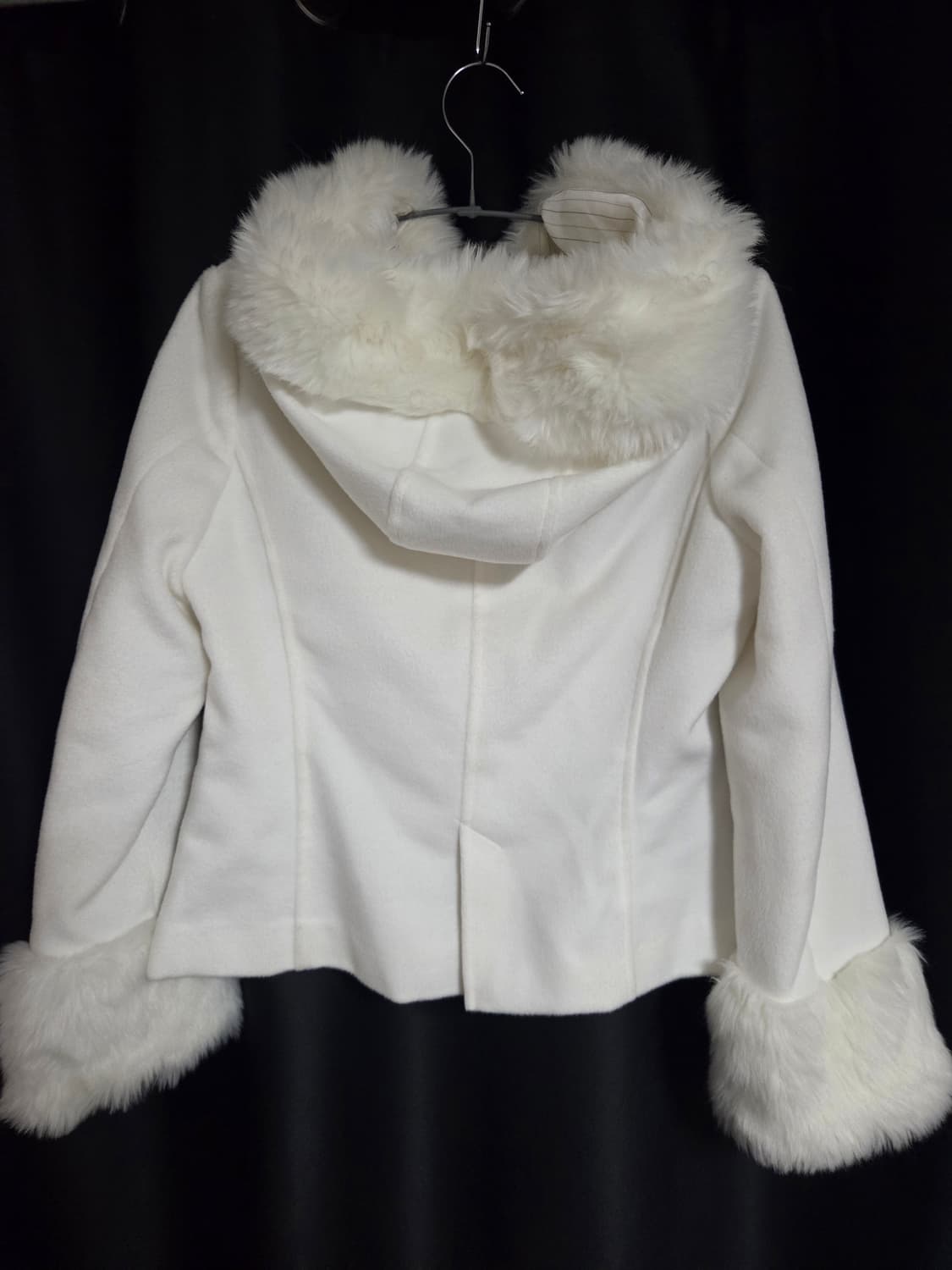 세실맥비 화이트 코트 상품이미지3