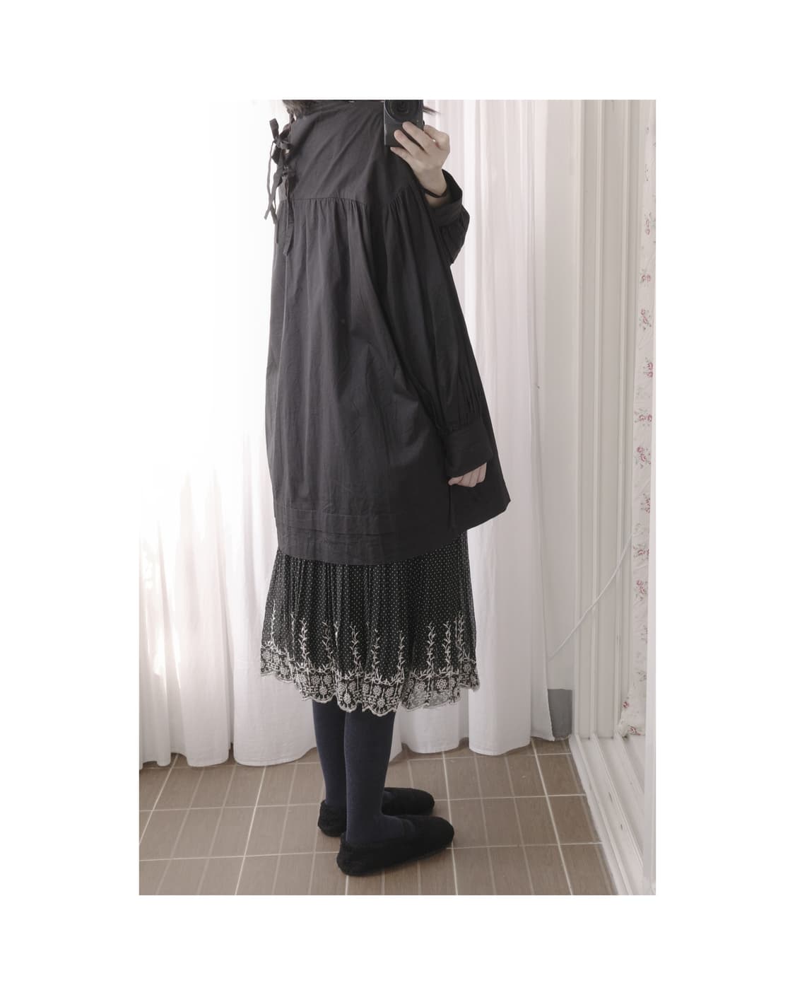 Frill black blouse 상품이미지7