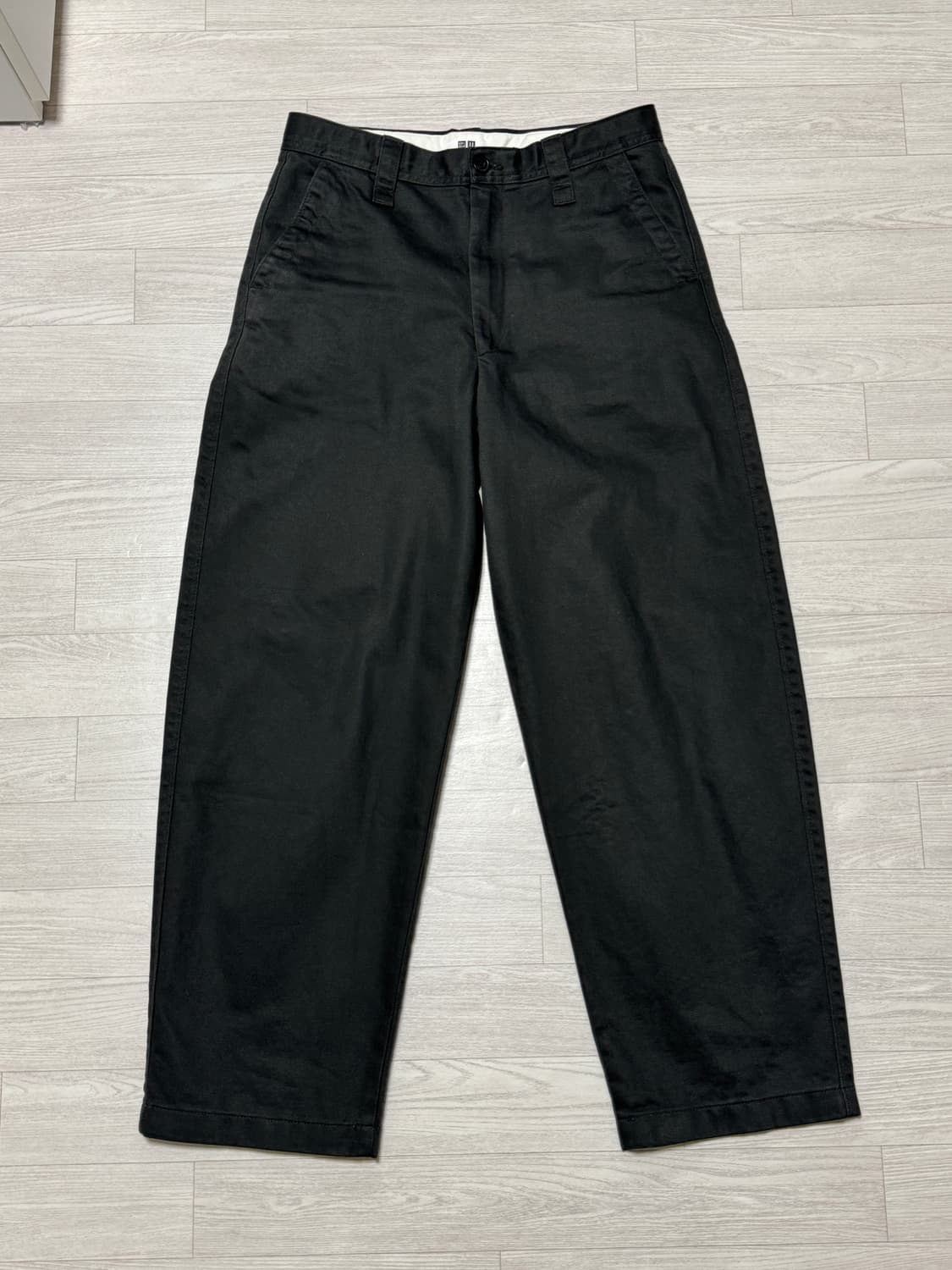 유니클로U 와이드핏 치노팬츠 다크그레이 76 상품이미지1