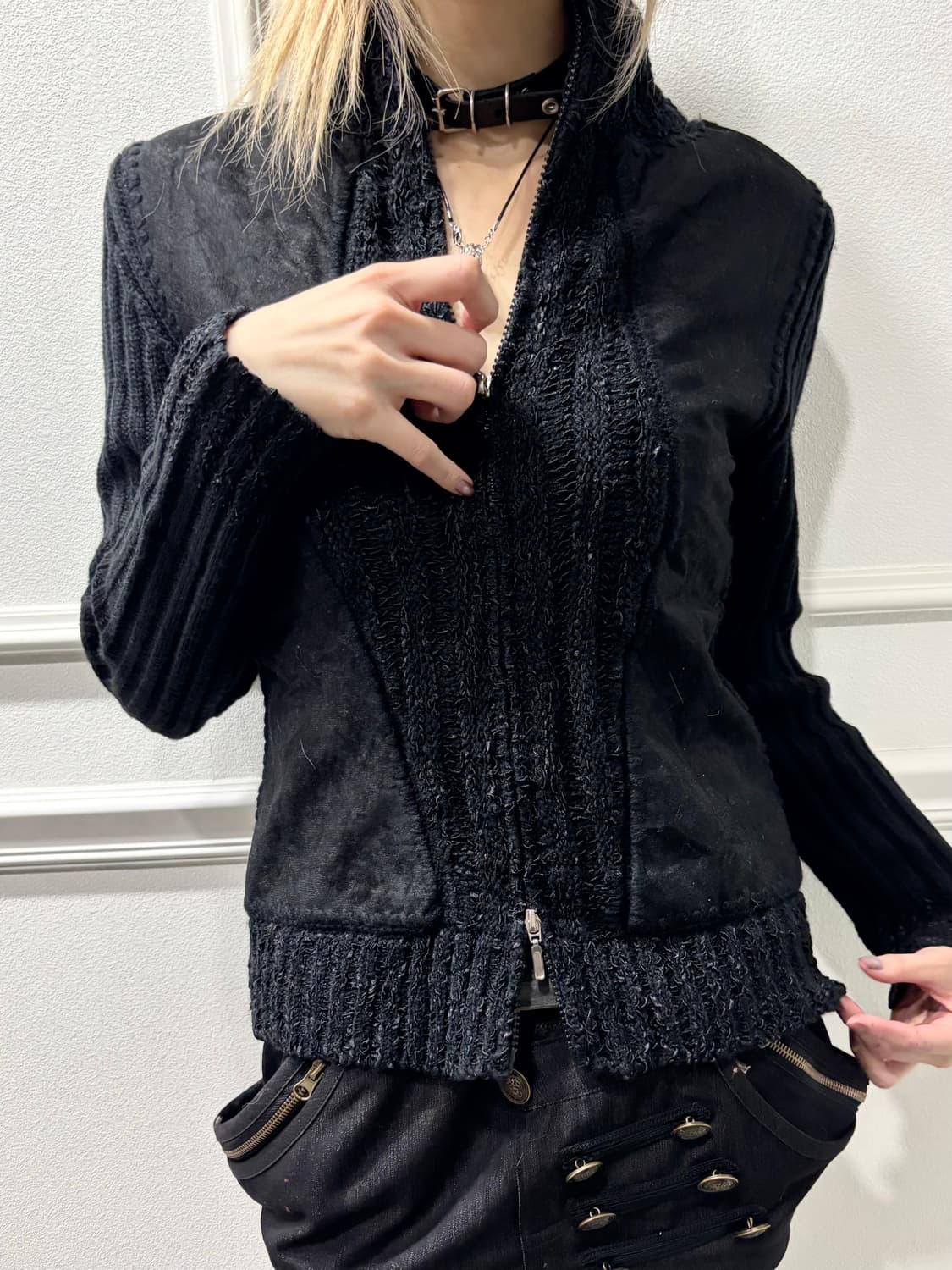 embroidery Detail Black 2-way Slim Fit Z 상품이미지1