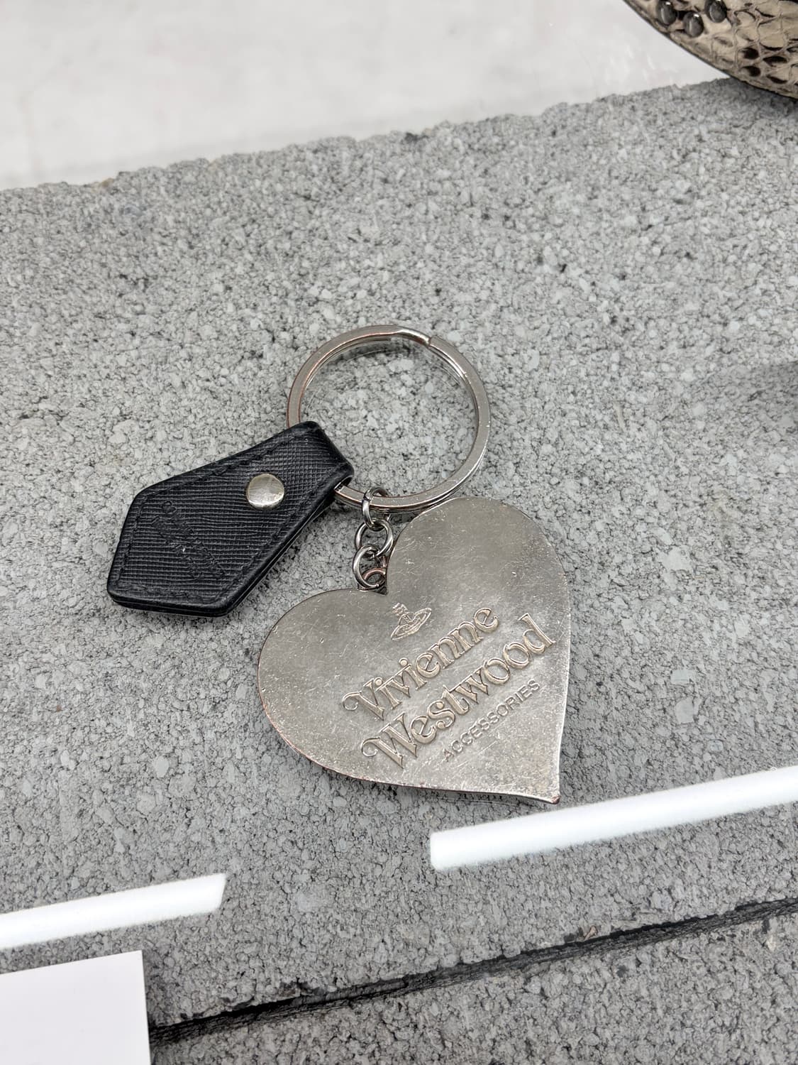 비비안 웨스트 우드 하트 키링 상품이미지2