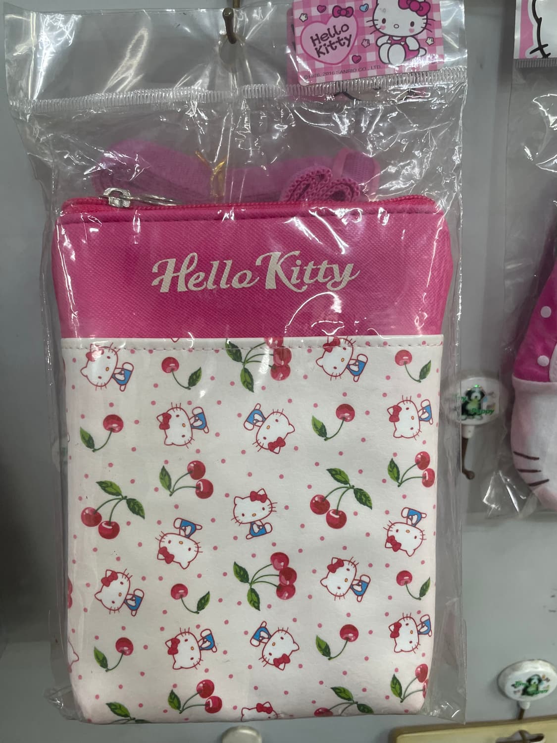 [새상품] 16년도 고전 키티 납작 파우치 크로스백 체리키티 상품이미지2