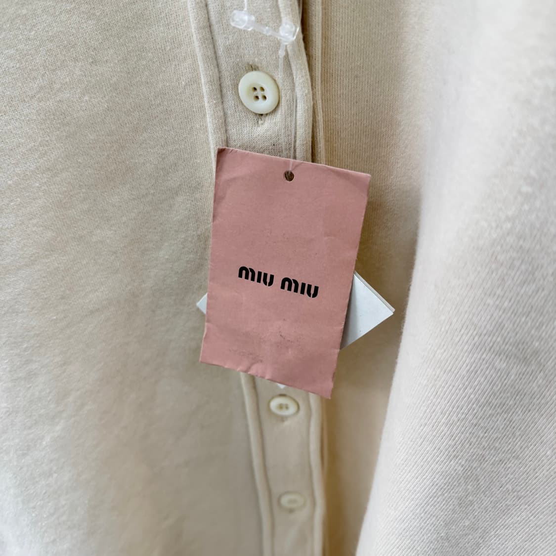 [S+급/오버핏S] 미우미우 자수 로고 오버 코튼 셔츠 상품이미지7
