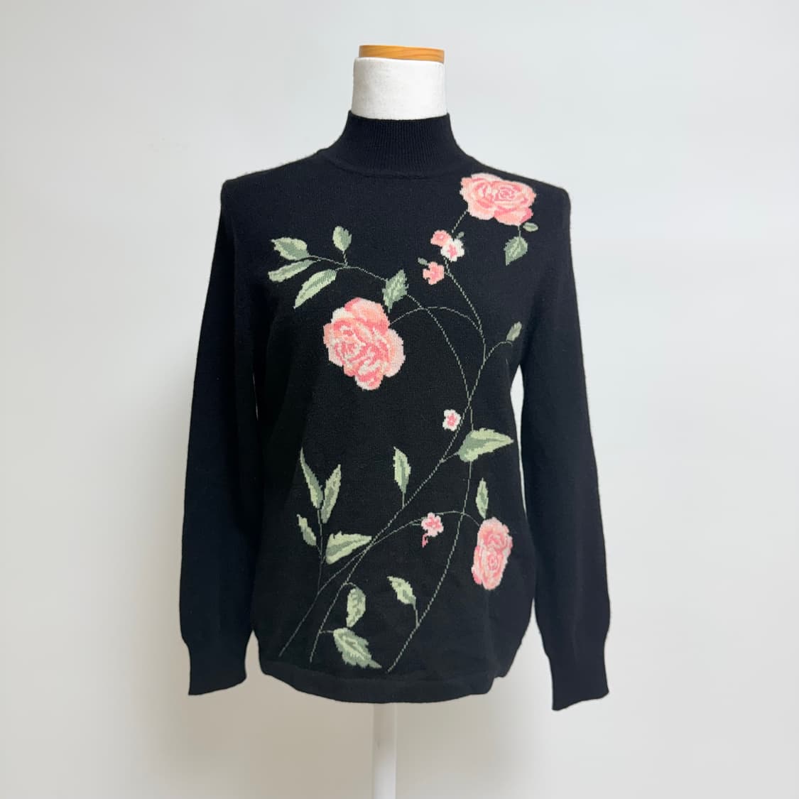 [캐시미어 100%] 핑크 로즈 플라워 블랙 가디건 세트 M 상품이미지2