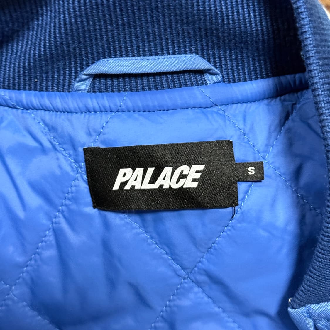 FW23 팔라스 페스티벌 퀼팅 봄버 바시티 자켓 울트라 상품이미지8