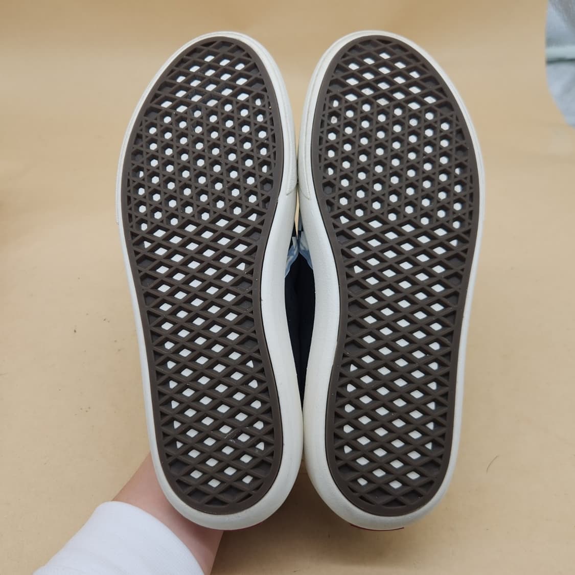 반스 컴피쿠시 남성 슬립온 실사이즈275 상품이미지3