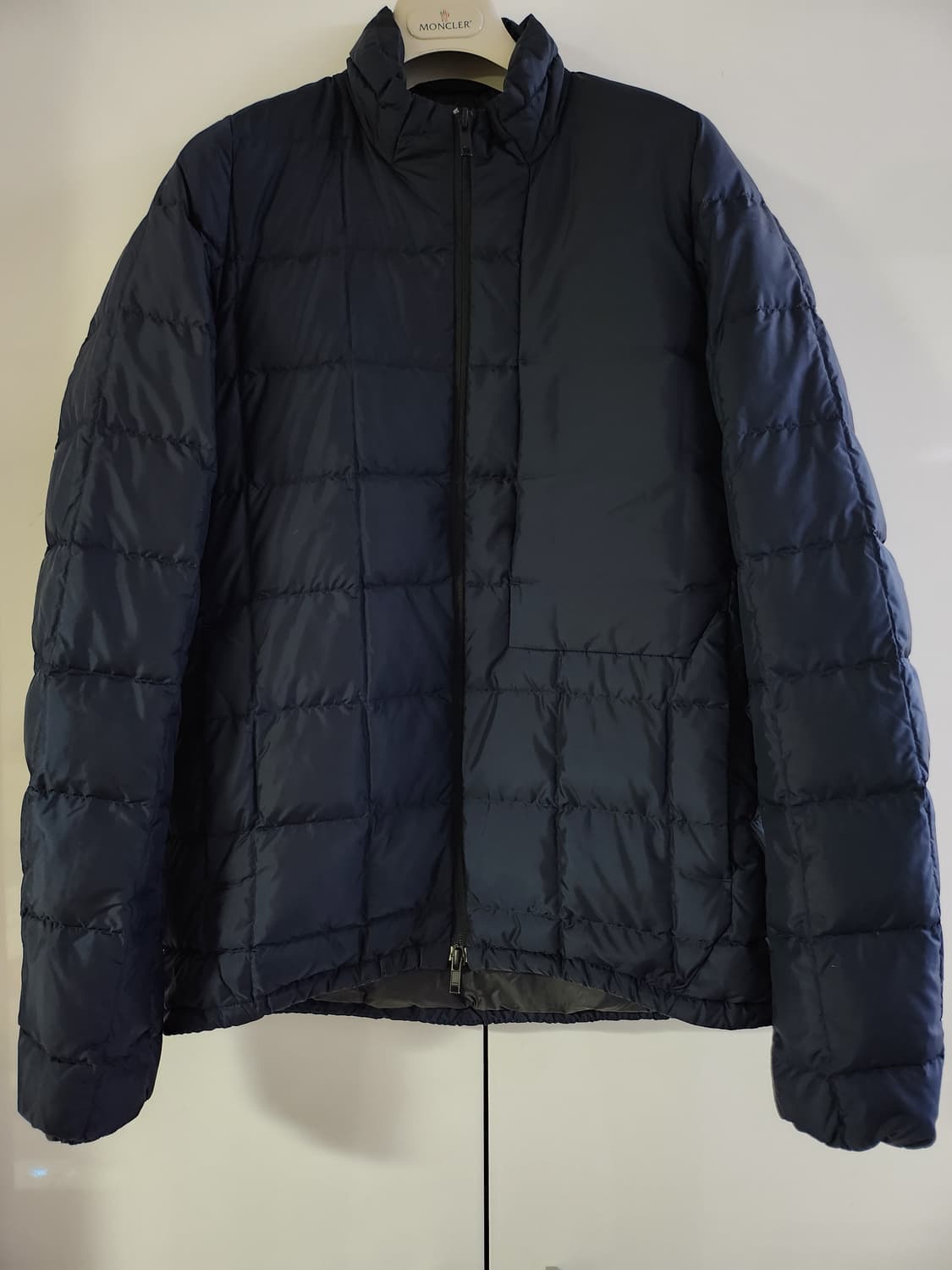 띠어리 남성 패딩 상품이미지1