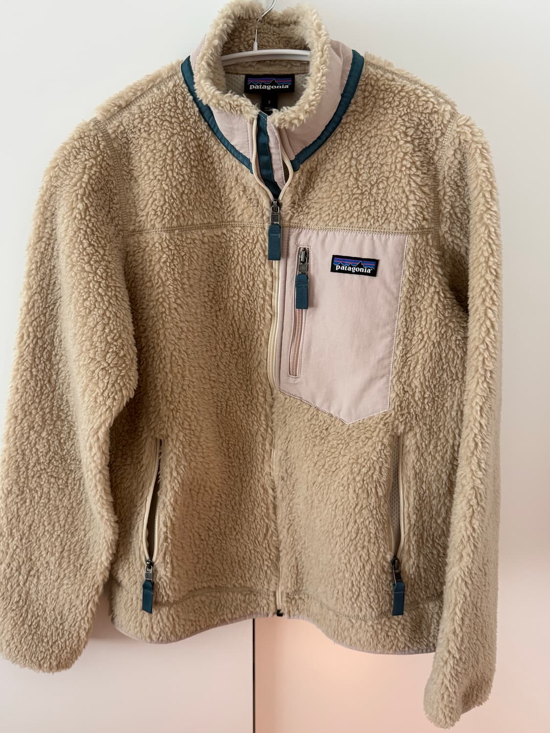 파타고니아 우먼 클래식 레트로 후리스 상품이미지1