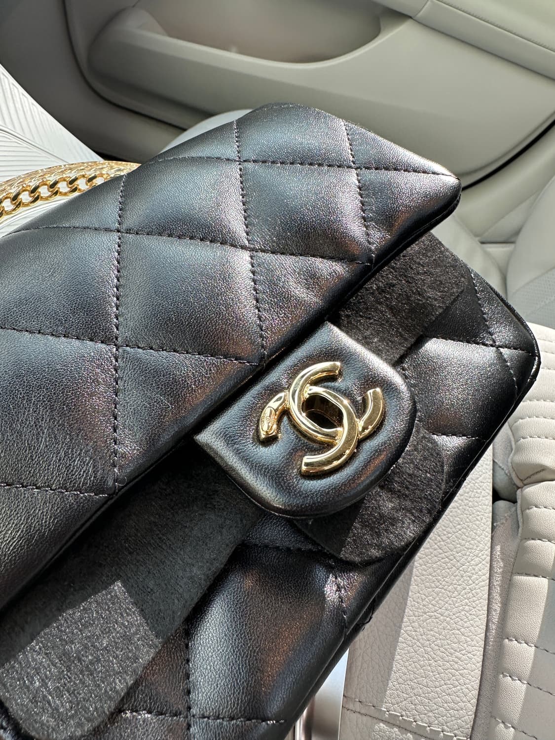 샤넬 뉴미니 탑핸들 24시즌백  상품이미지6