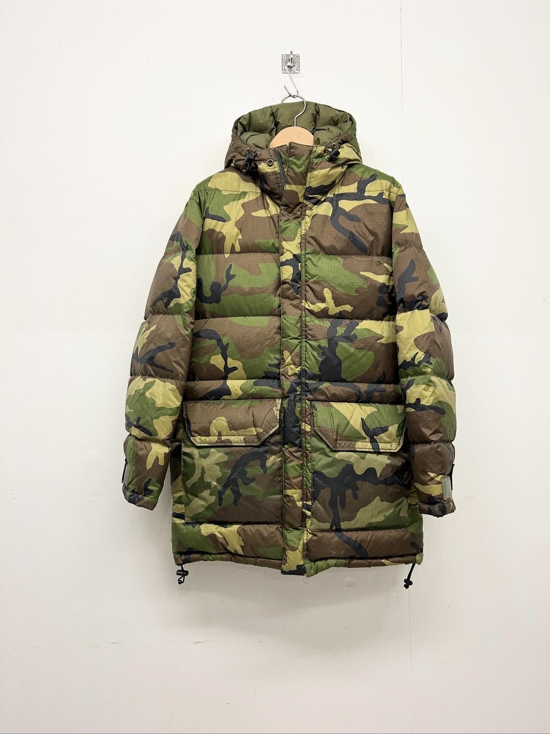 코어파이터 카모 립스탑 롱 다운 파카 상품이미지1