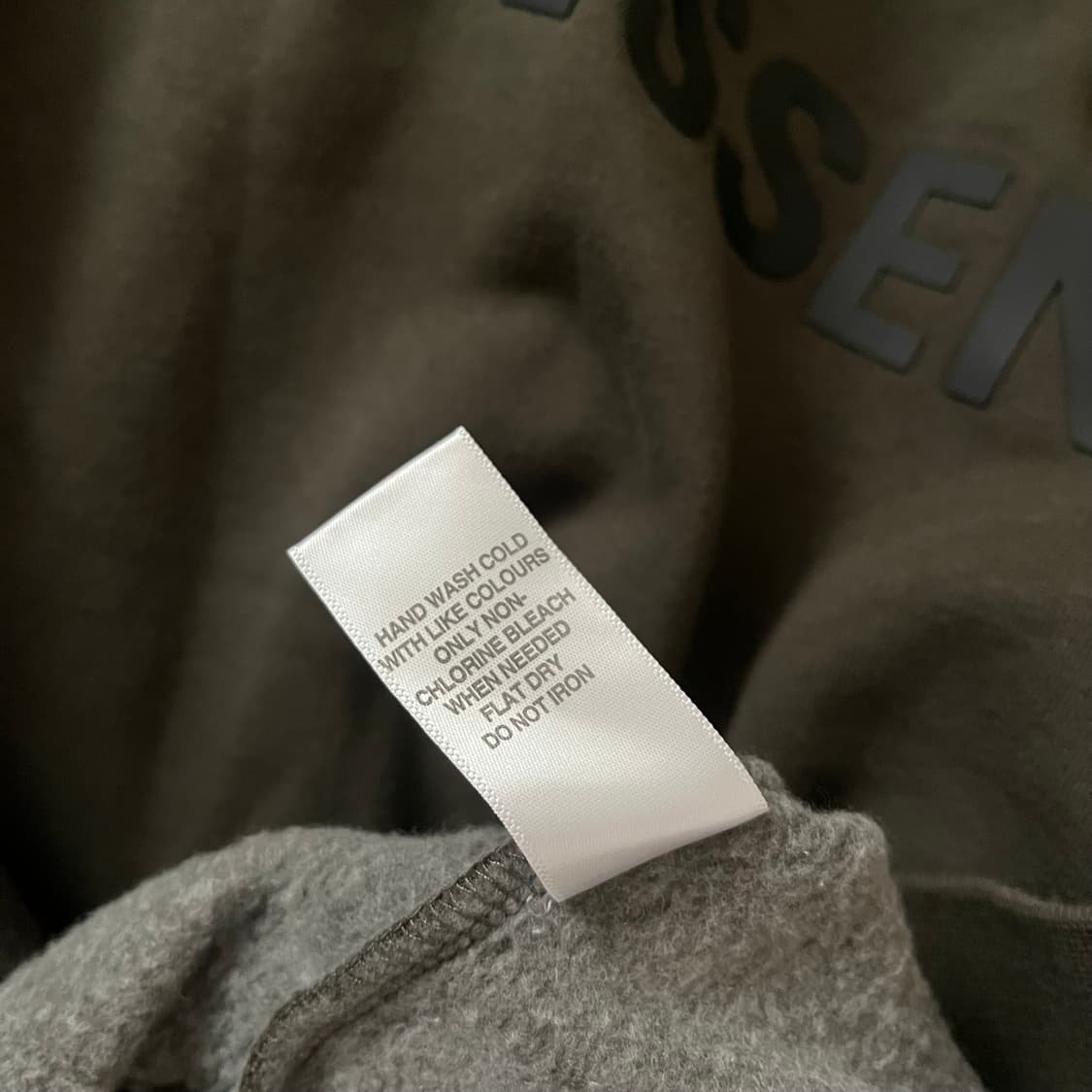 Fear of God Essentials logo sweatshirt 상품이미지9