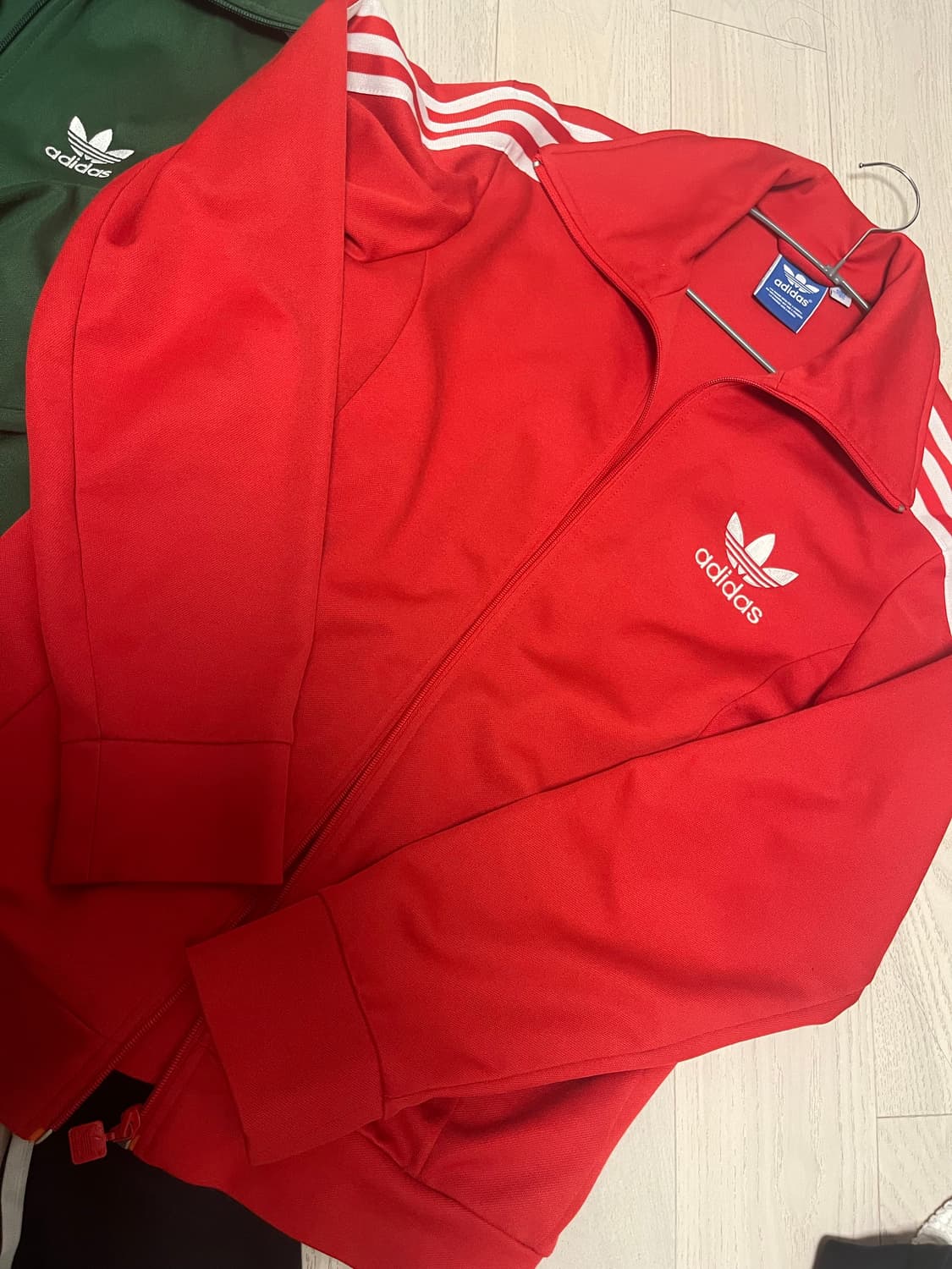 아디다스 레드져지 상품이미지1